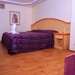 Hotel Revolucion