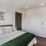 Boho Chic & Cozy Apartment With Fast Wifi 100 Mbps