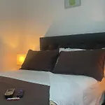 Bonita Y Amplia Habitacion Cerca Del Wtc