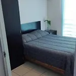Habitacion Privada En Centrico Departamento,