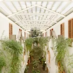 Hotel Parian