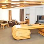 Royal Pedregal