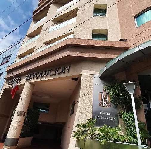 Hotel Revolucion
