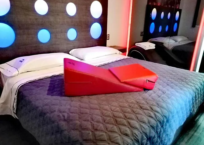 Hotel Muy (Adults Only)