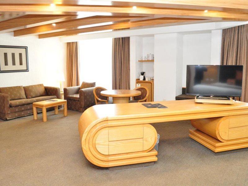 Royal Pedregal Hotel