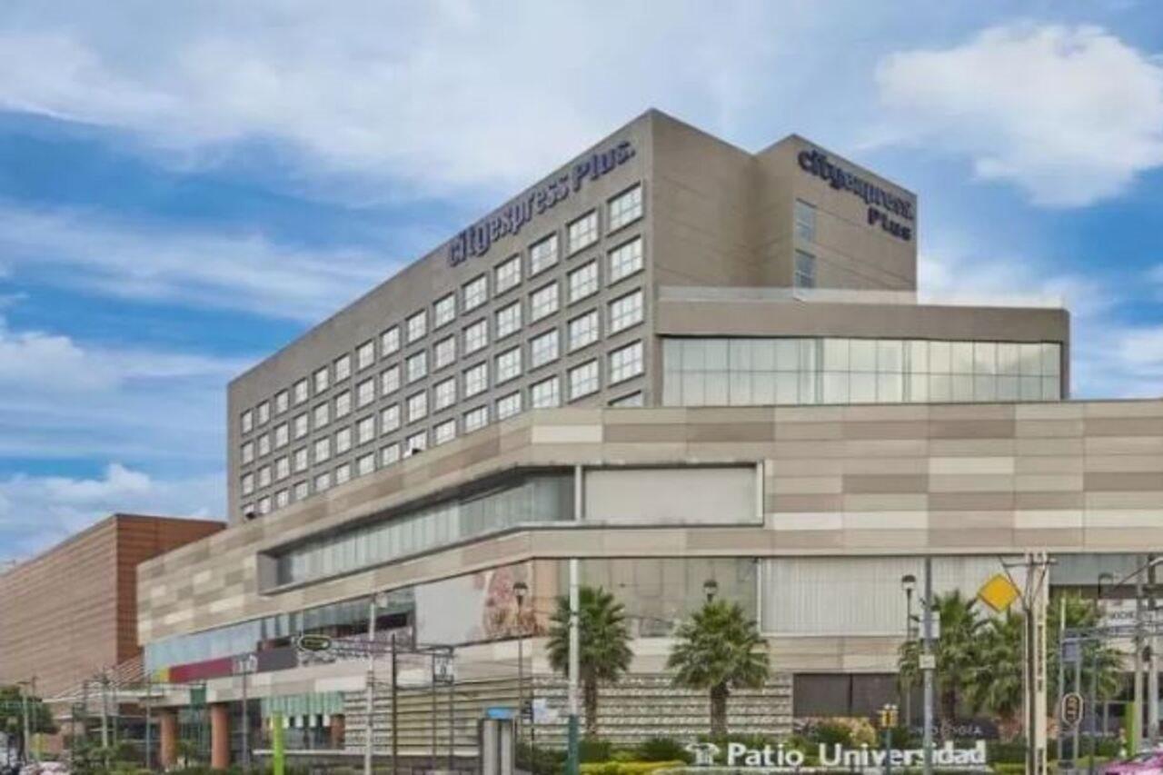 Express By Marriott Ciudad De Patio Universidad Hotel 4*
