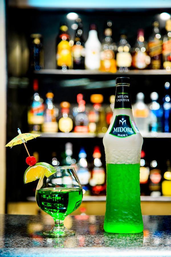 Hotel Revolucion *