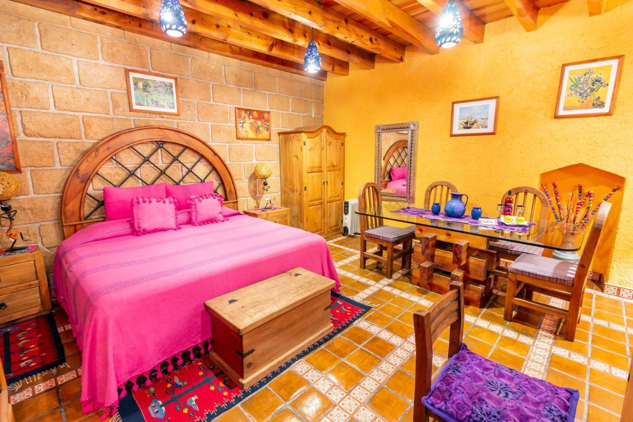 Bed & Breakfast Mex Suites Casa Azul Mexico City