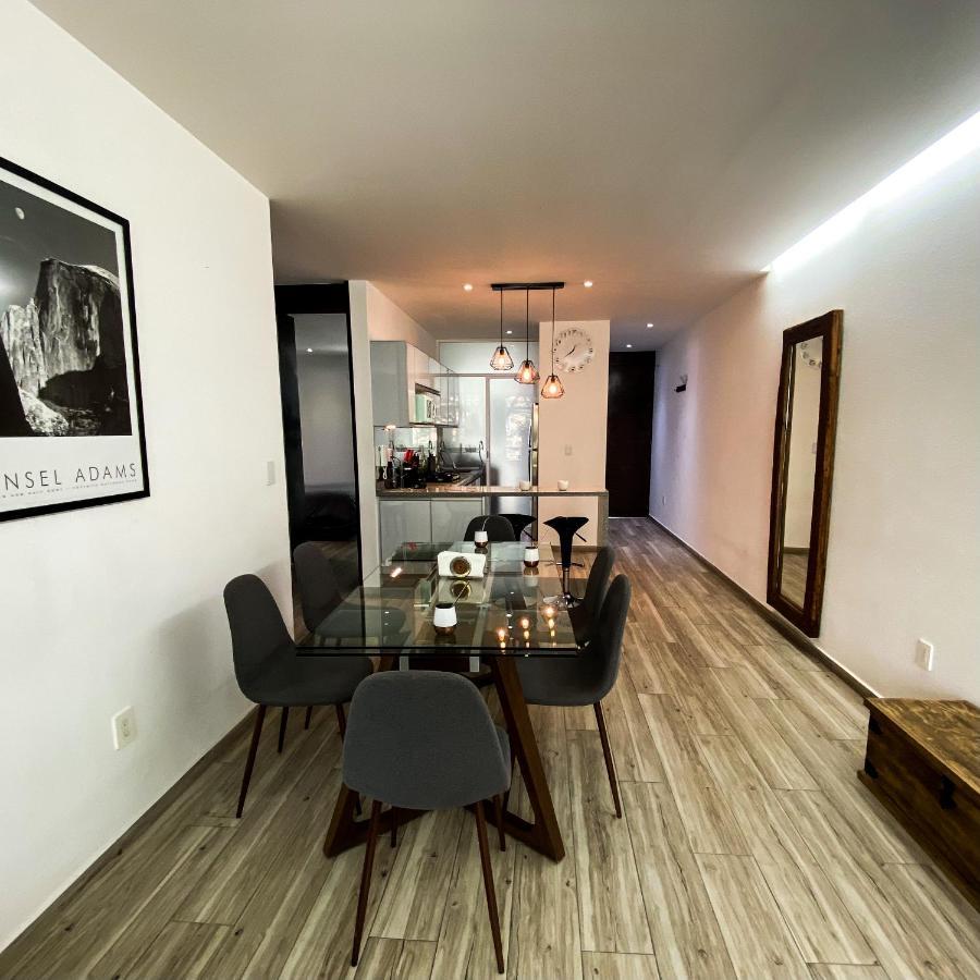 Exclusive In The Heart Of City. Mexico City