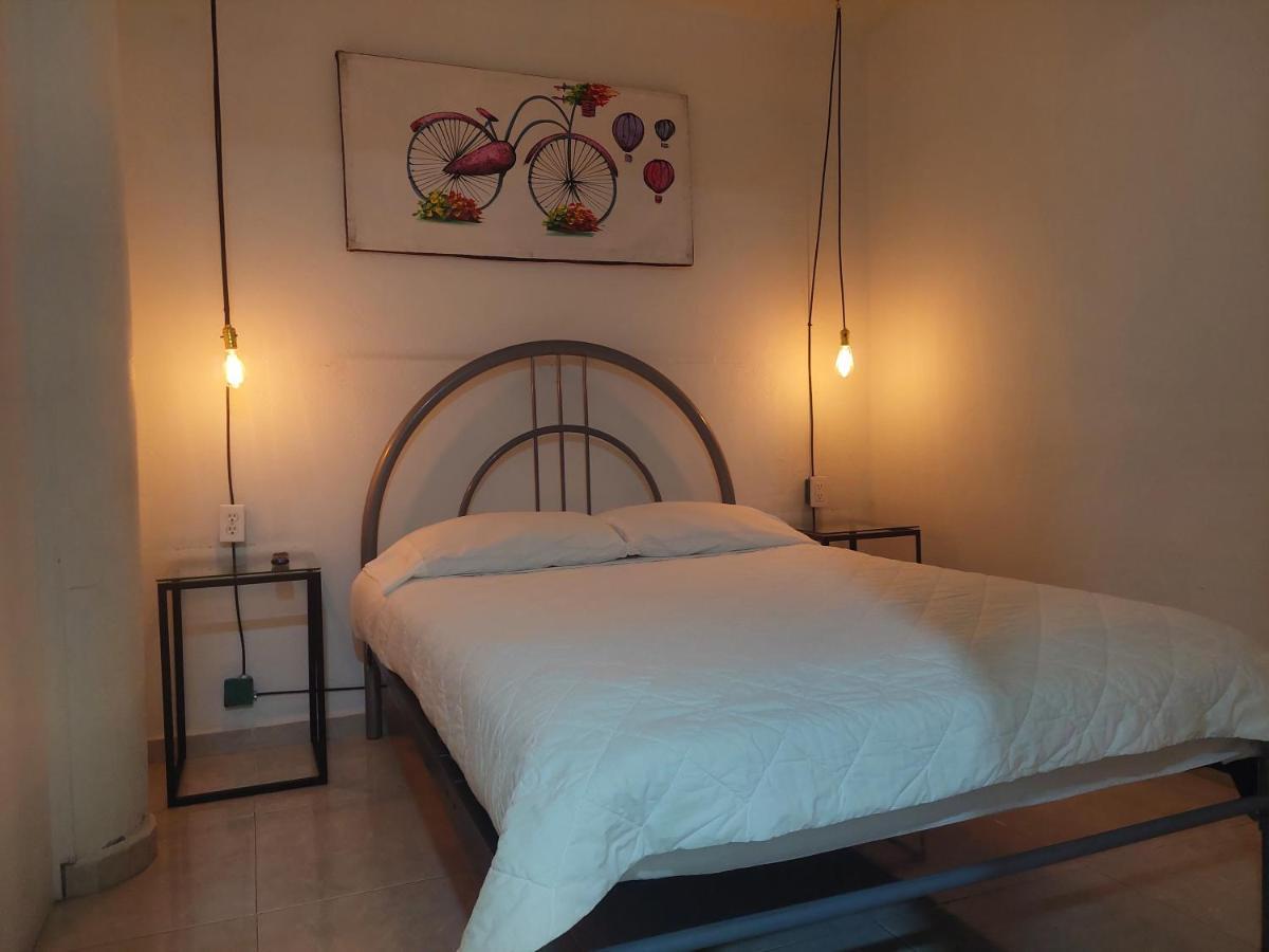 H5 - Privada A 200 Mt Del Aepto Int. T1 Cdmx Habitación en casa particular *
