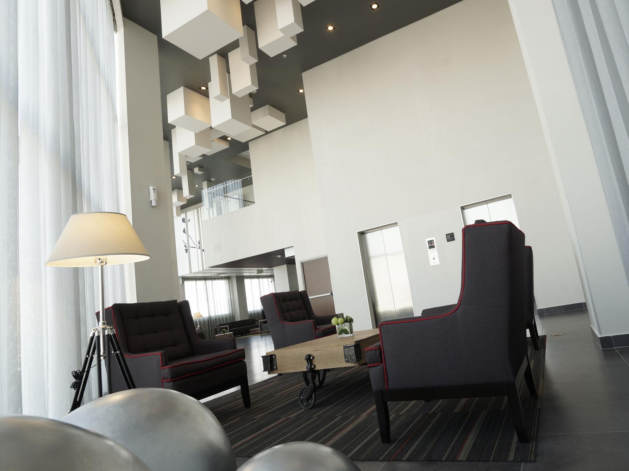 Express By Marriott Ciudad De Patio Universidad 4*