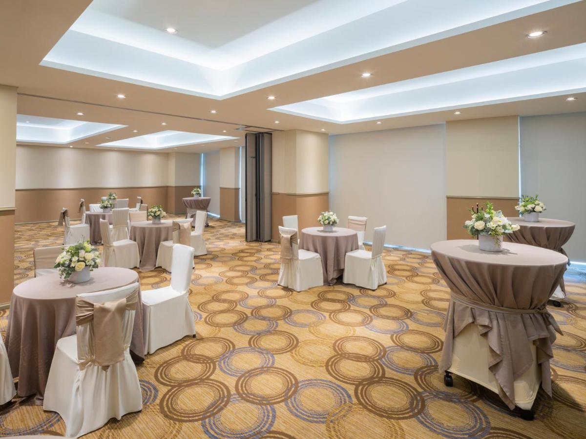 Hotel The Paragon Santa Fe By Accor 5*