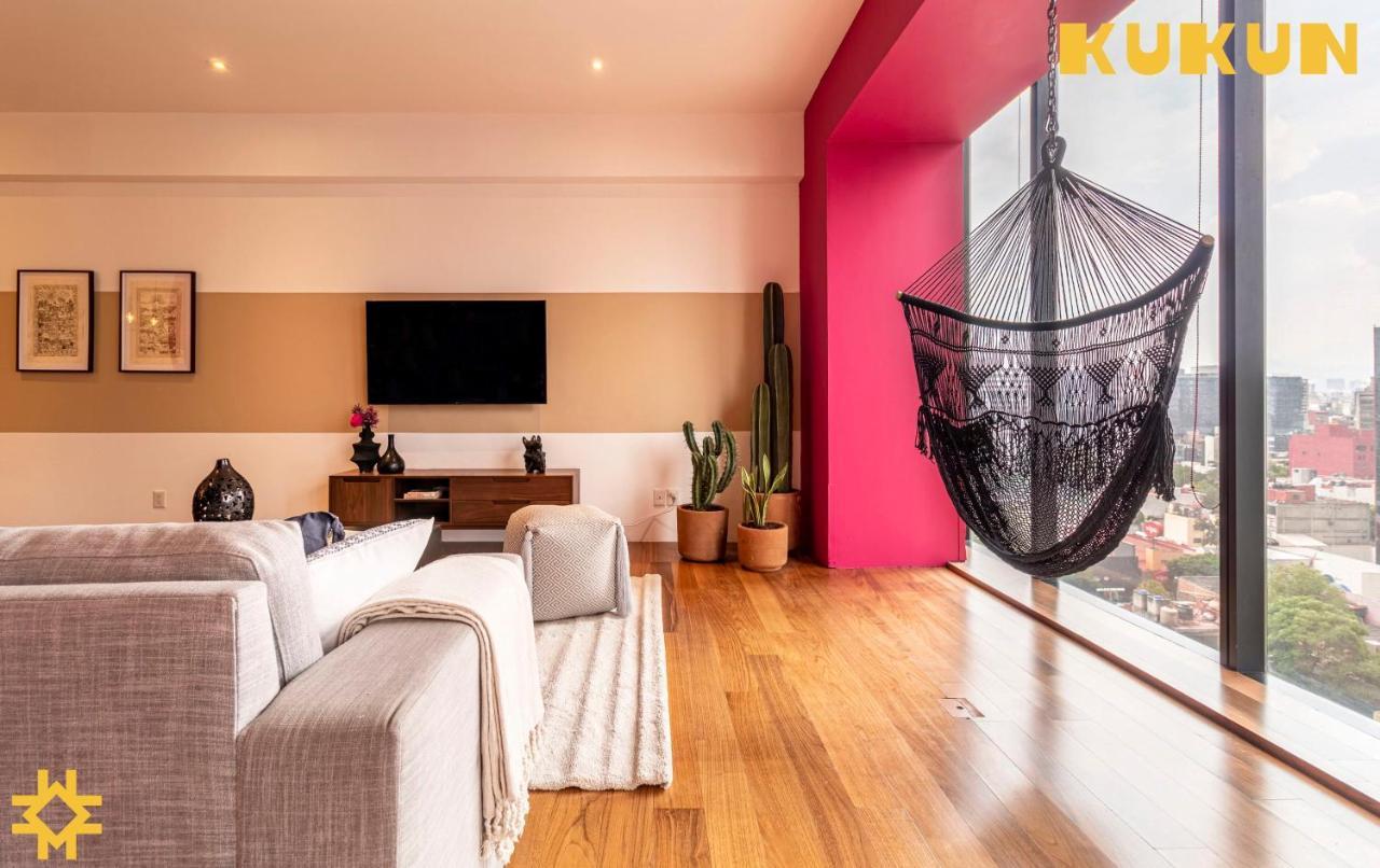 Kukun-reforma, Magenta Mexico City