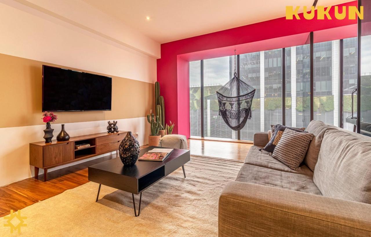 Kukun-reforma, Magenta Apartment