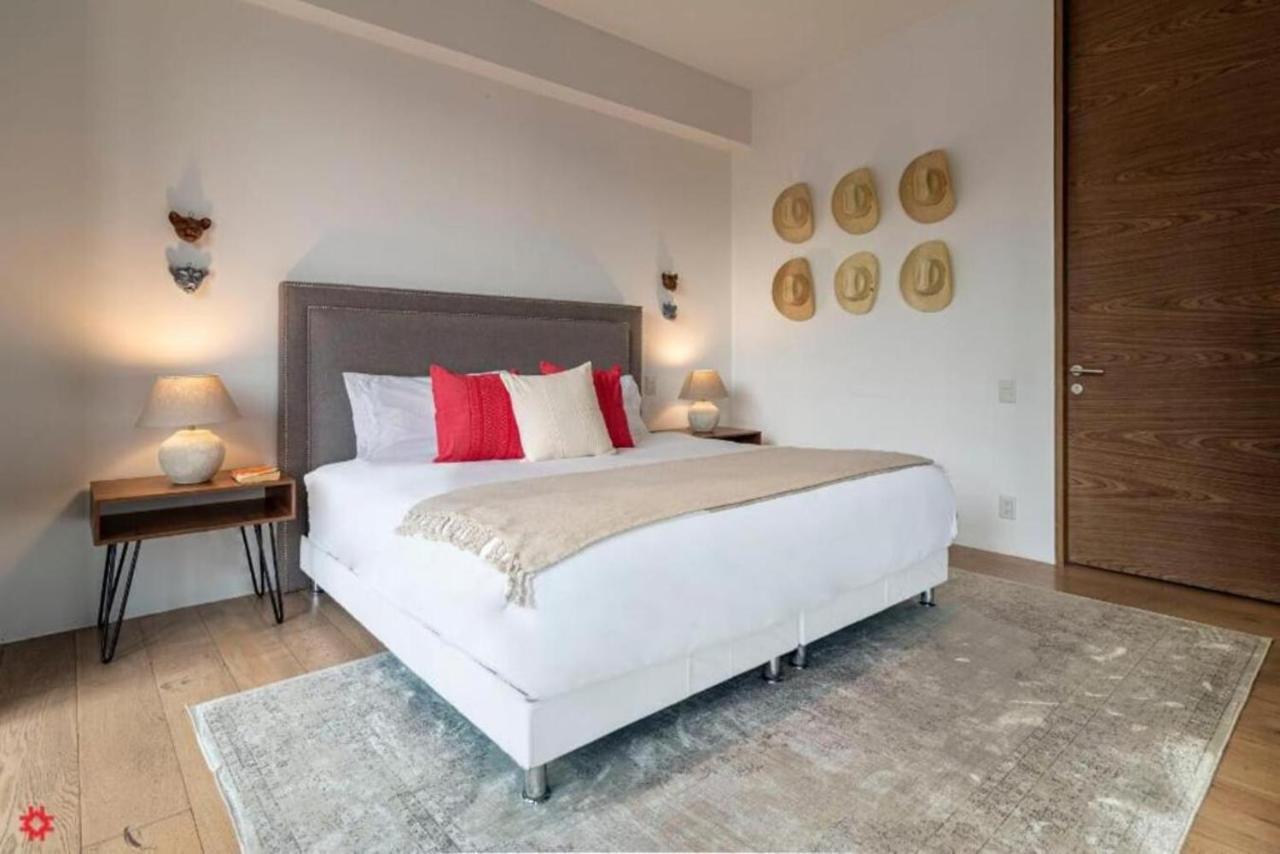 Kukun-reforma, Magenta Apartment