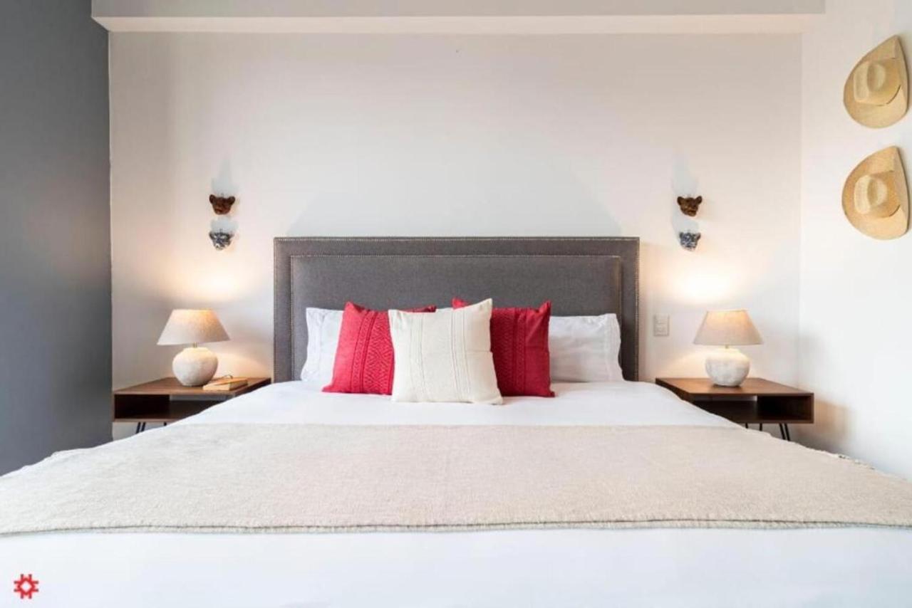 Kukun-reforma, Magenta Apartment