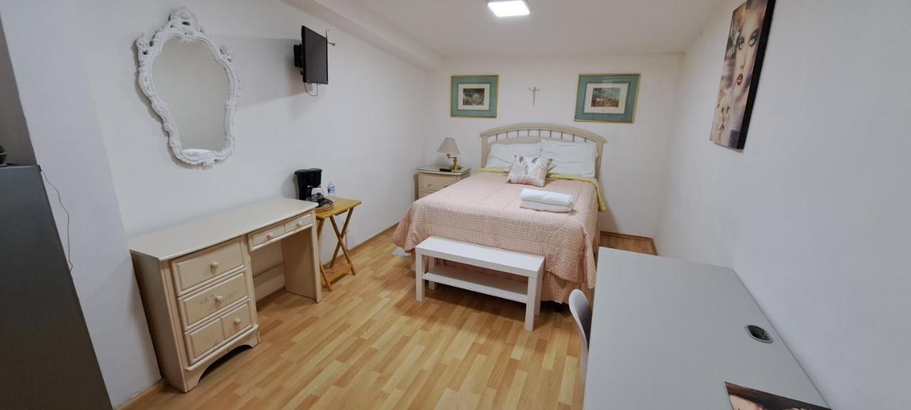 Habitación en casa particular Encantadoras Privadas Del Valle *