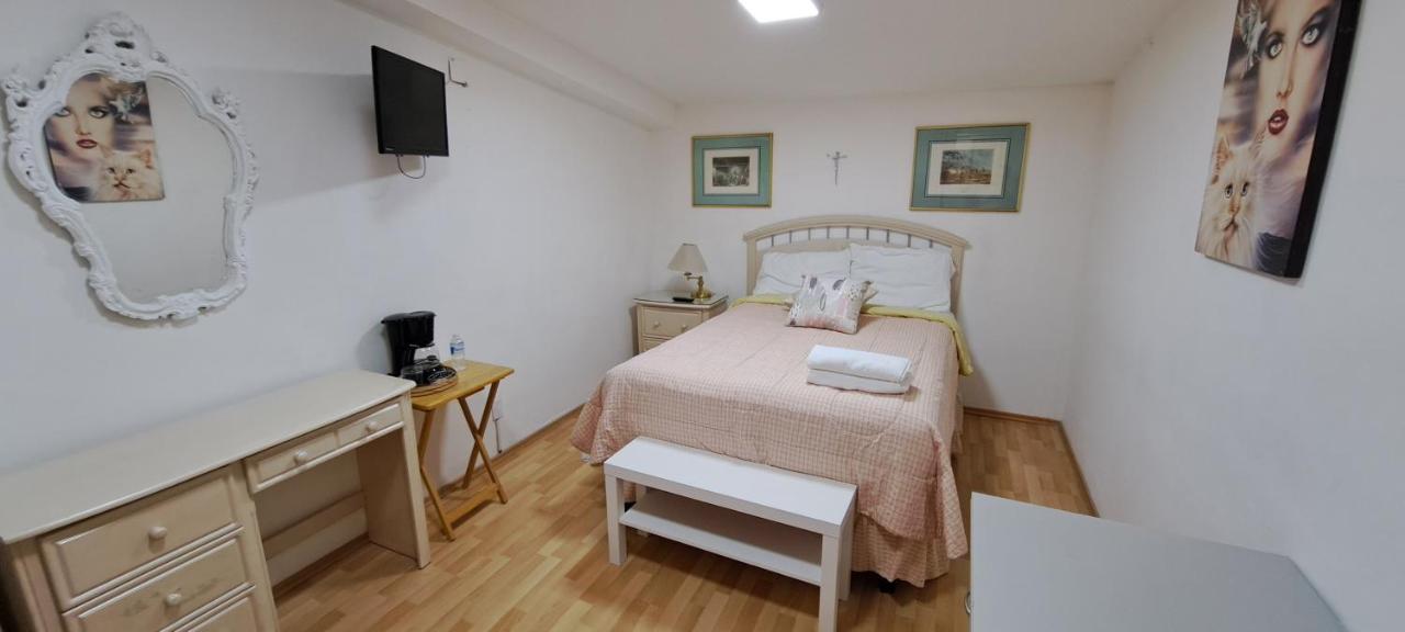 Habitación en casa particular Encantadoras Privadas Del Valle