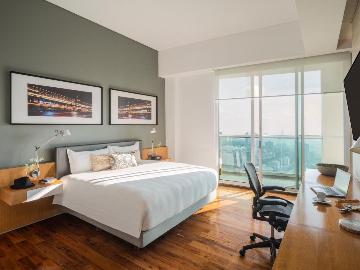 The Paragon Santa Fe By Accor Hotel
