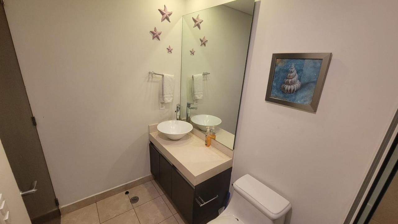 Apartment Chicago Wtc *