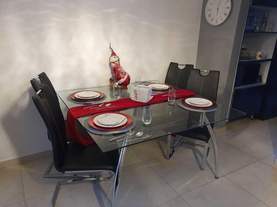 Ejecutivo Aeropuerto Apartment