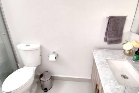 Leonora Maiahome-amplio En Polanco A Pasos De Masaryk 3bd + 3bt * Mexico City