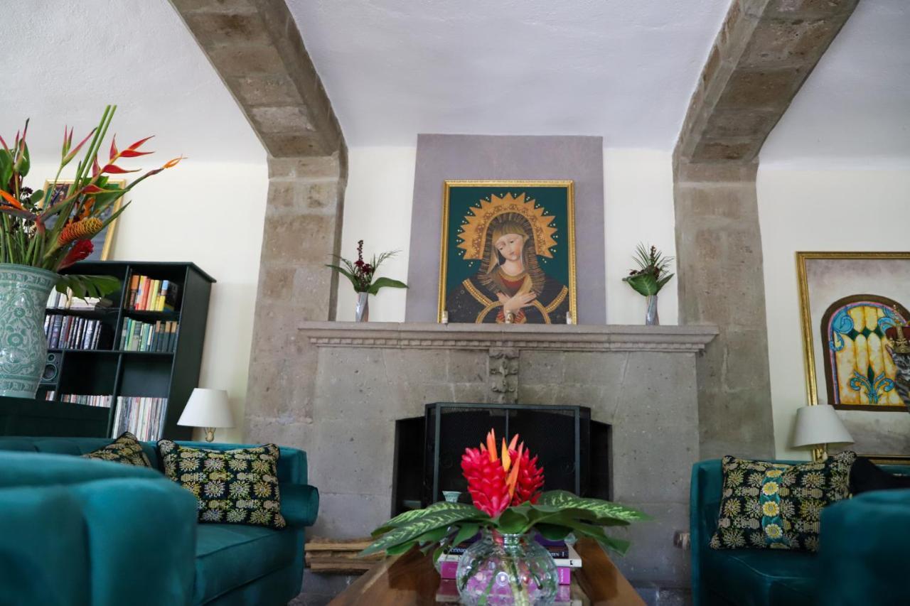 La Casa De Fleur De Lis In Historic San Angel