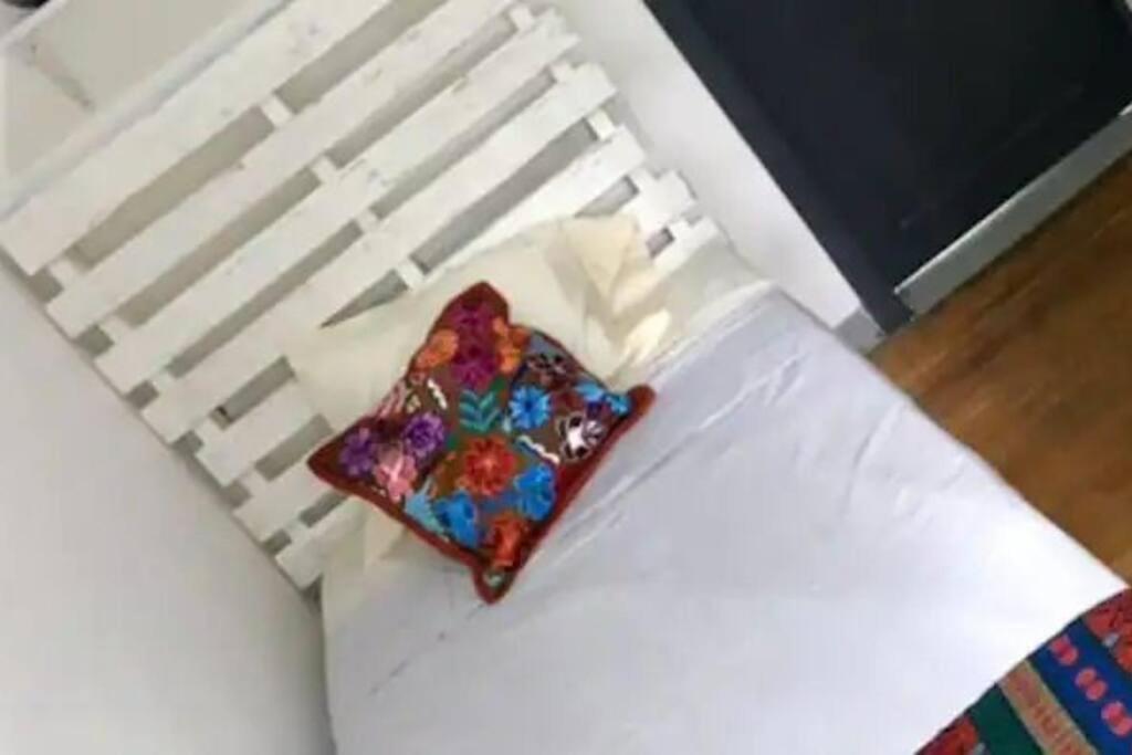 Homestay A1 Cuartito Condesa Amsterdam *