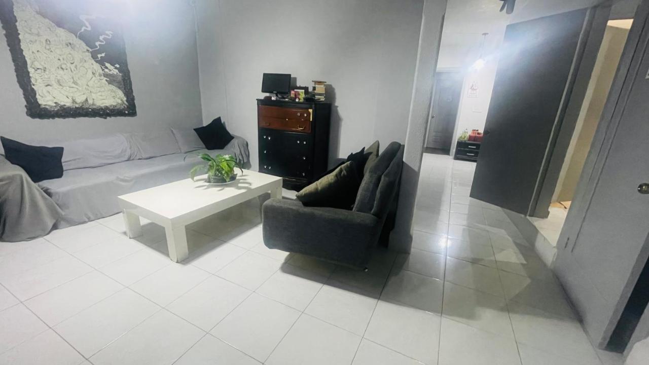 Letys Place Emilio * Mexico City