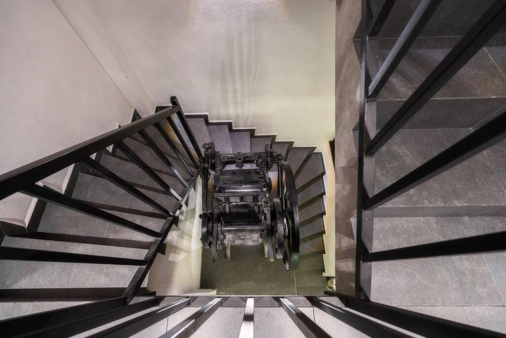 Apartamento P502 Rooftop Views 33drm 2bath Ac *
