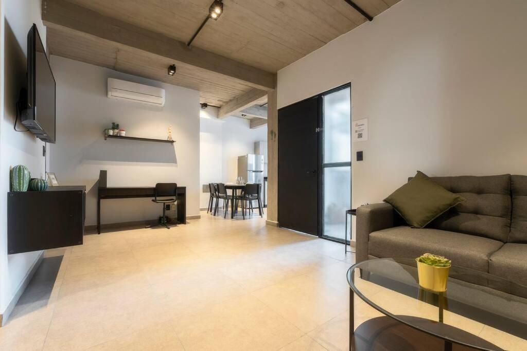 Apartamento P502 Rooftop Views 33drm 2bath Ac