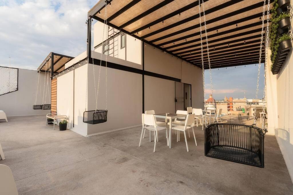 Apartamento P502 Rooftop Views 33drm 2bath Ac *