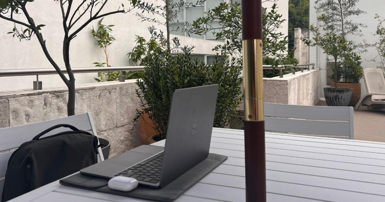 Condesa Amsterdam F Elegant With Inviting Ambiance On Amsterdam Avenue *