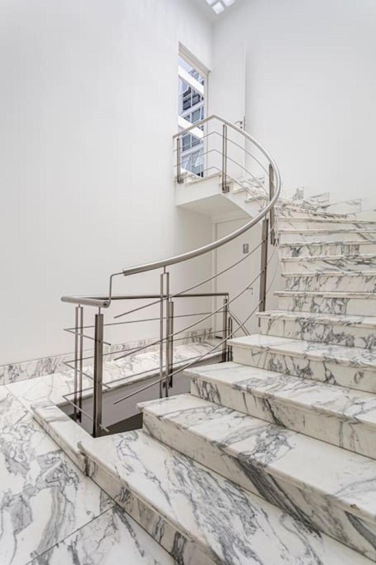 Condesa Amsterdam F Elegant With Inviting Ambiance On Amsterdam Avenue Apartment *