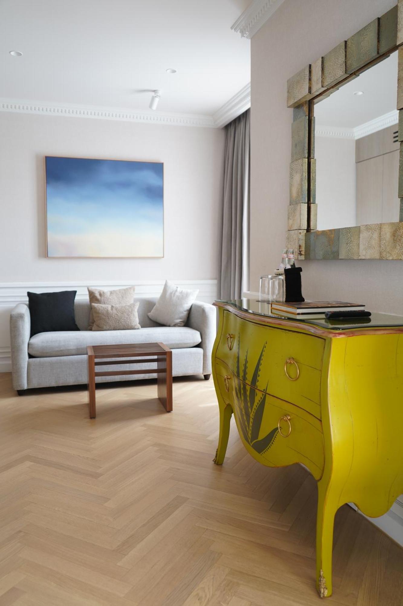 The Alest Hotel 5*