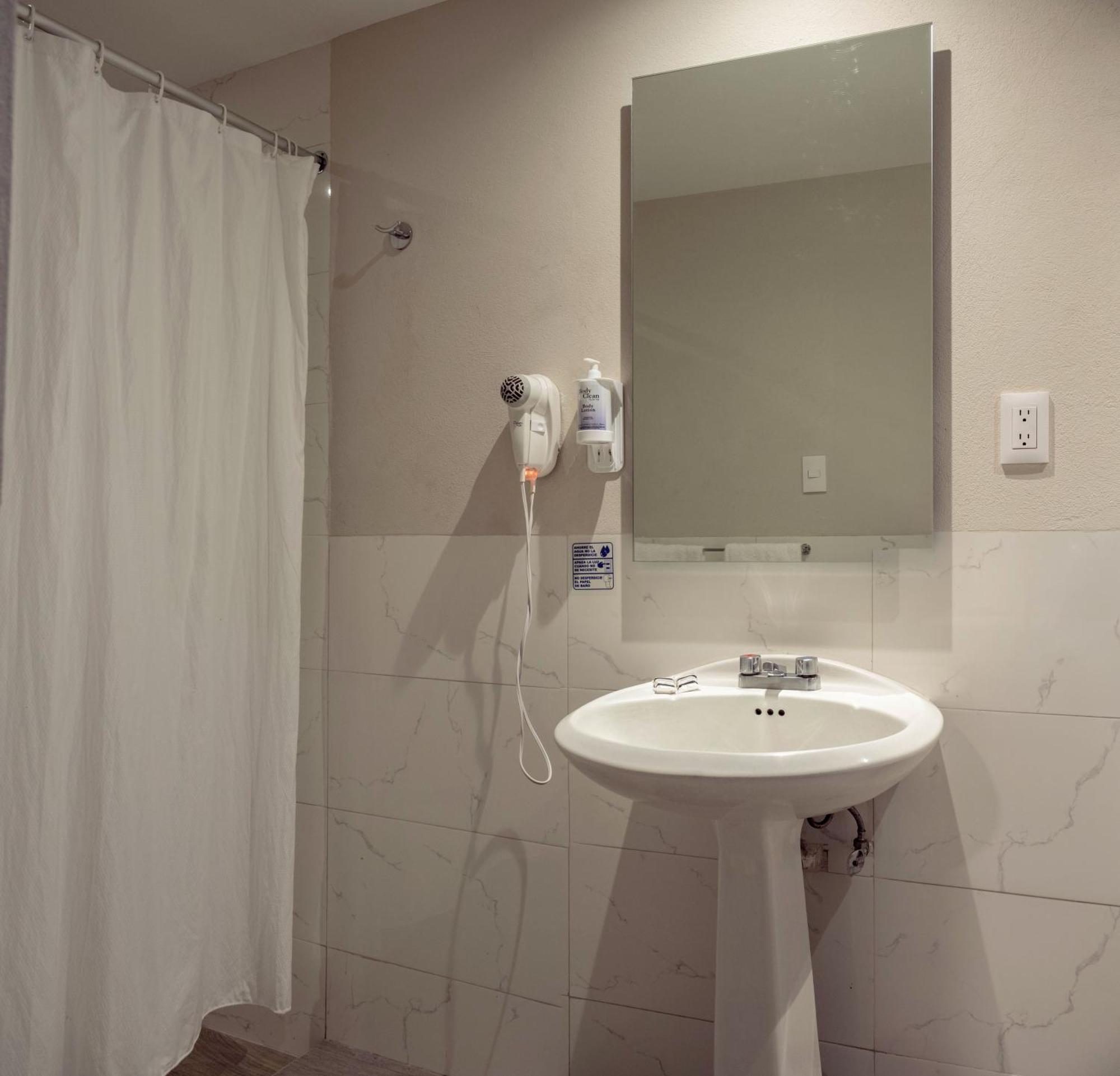 Hotel Continental Mexicano 3*
