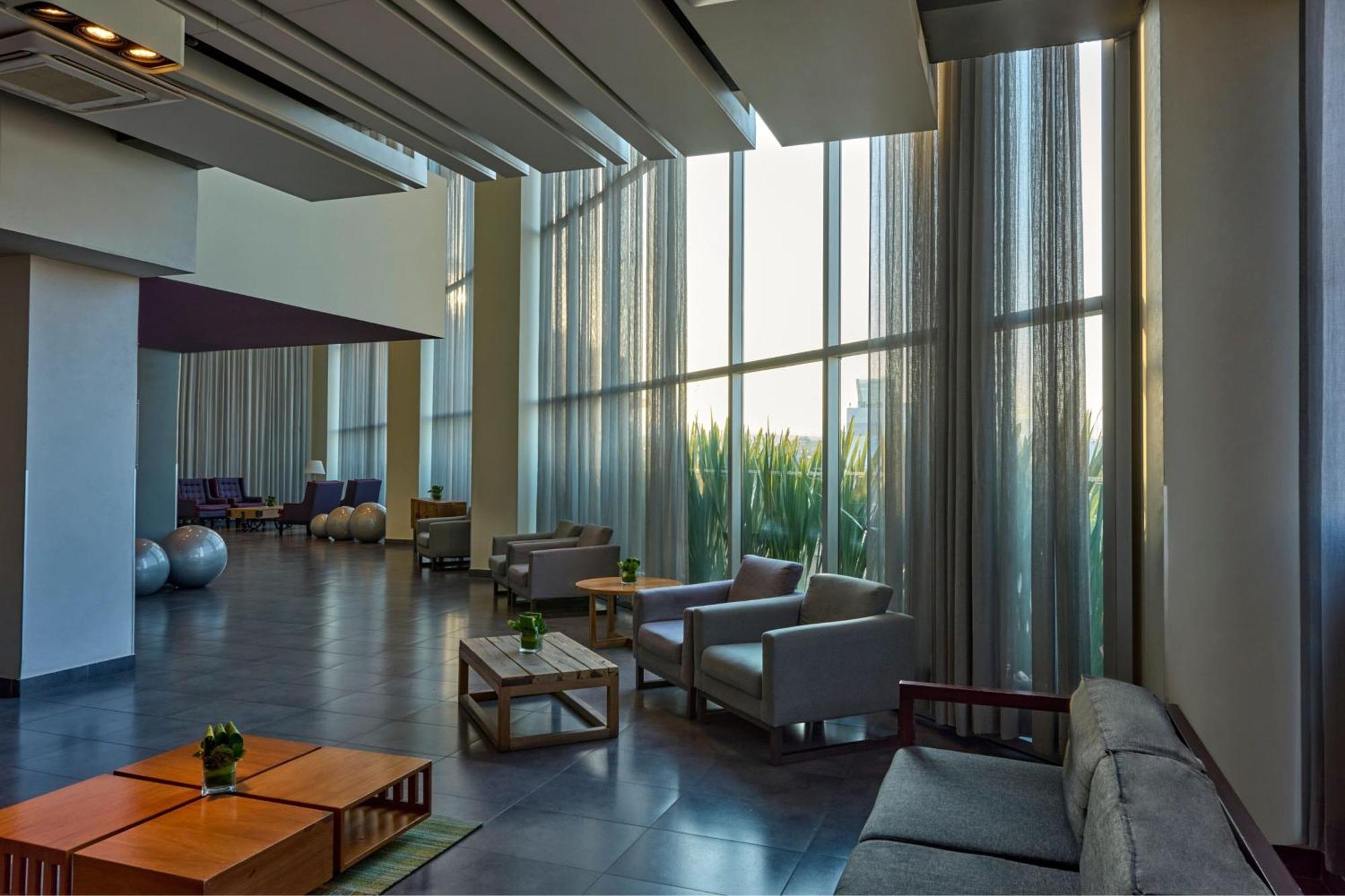 Express By Marriott Ciudad De Patio Universidad