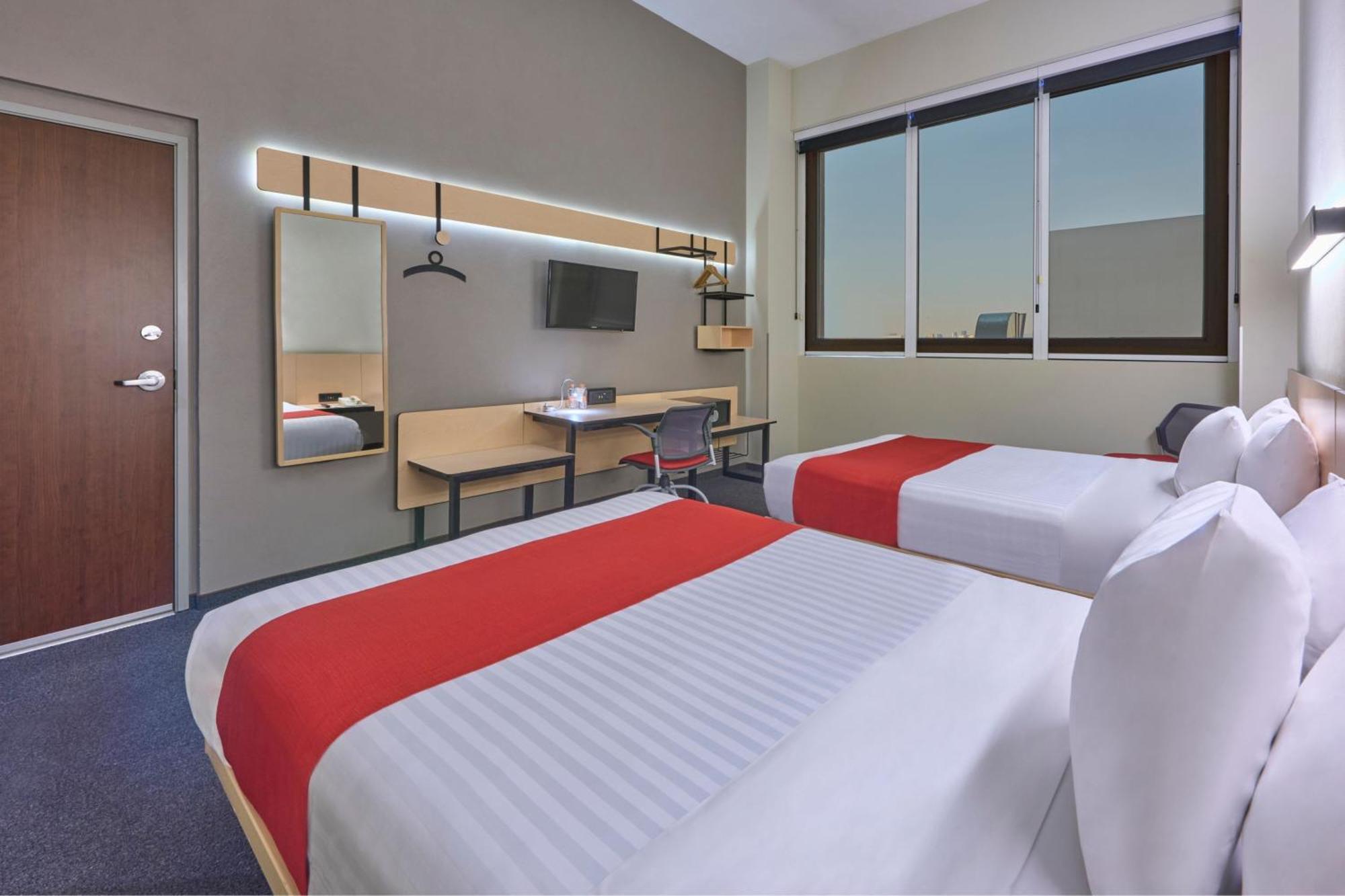 Hotel Express By Marriott Ciudad De Patio Universidad Mexico City
