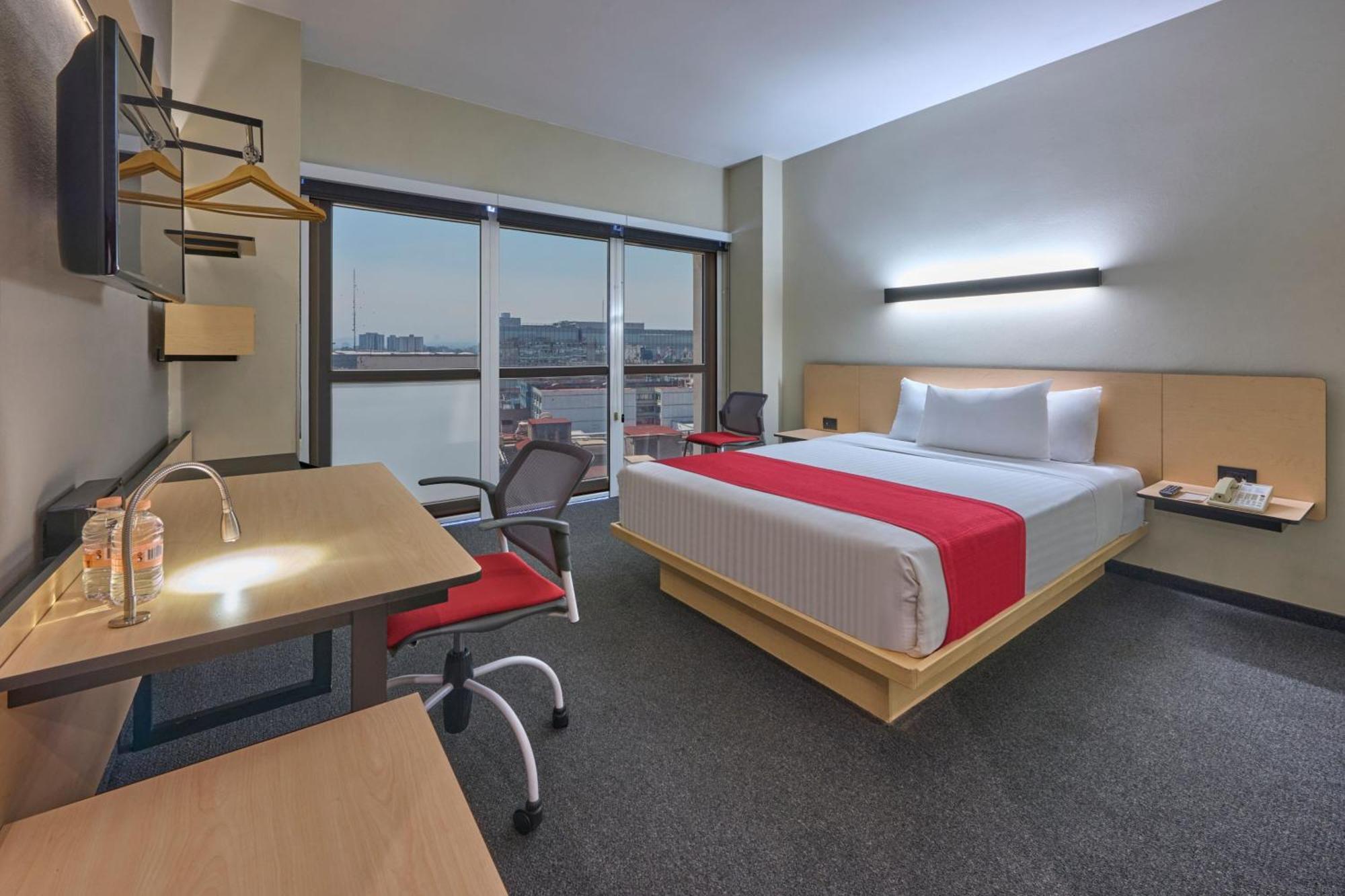Express By Marriott Ciudad De Patio Universidad