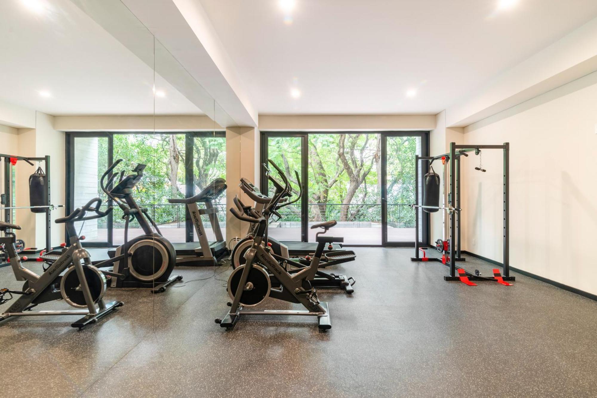 Capitalia - - Downtown Del Valle
