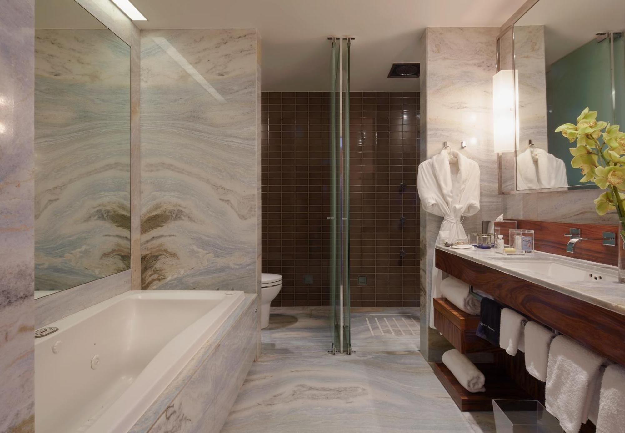 Alcobas, A Luxury Collection Hotel, Hotel