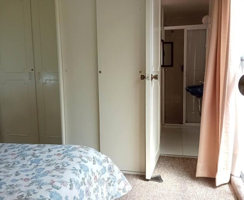 Por Reforma 222 Y Bolsa Mexicana Valores Apartment *