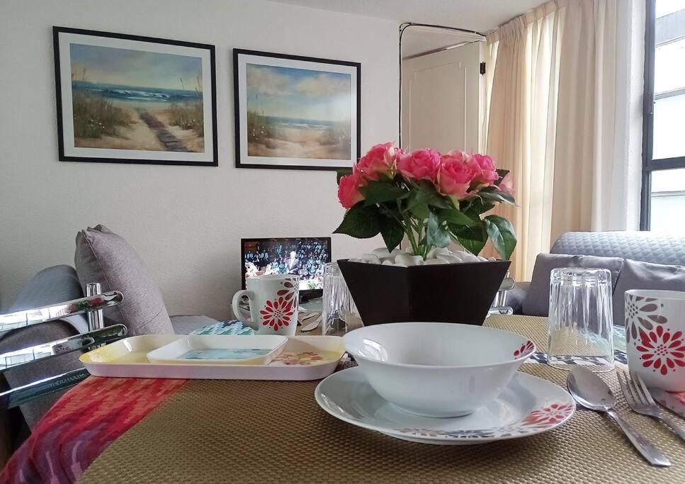 Por Reforma 222 Y Bolsa Mexicana Valores Apartment *