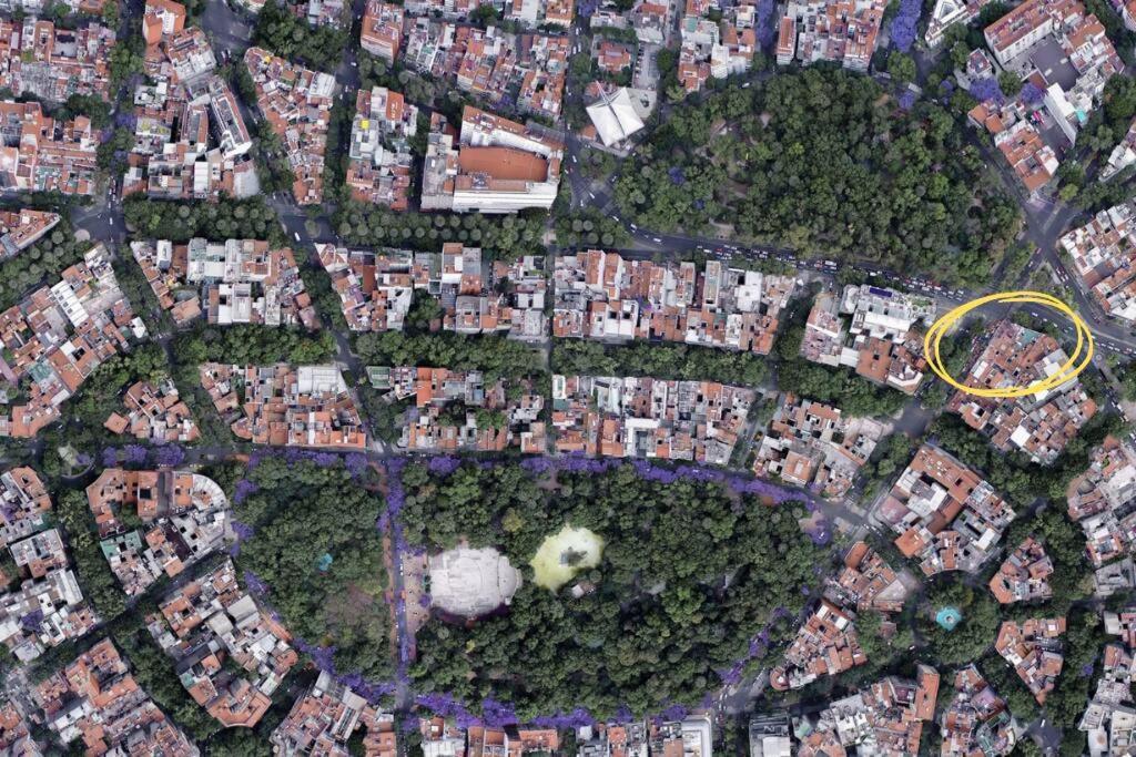 The Location In Condesa Roma With Air Conditioner *