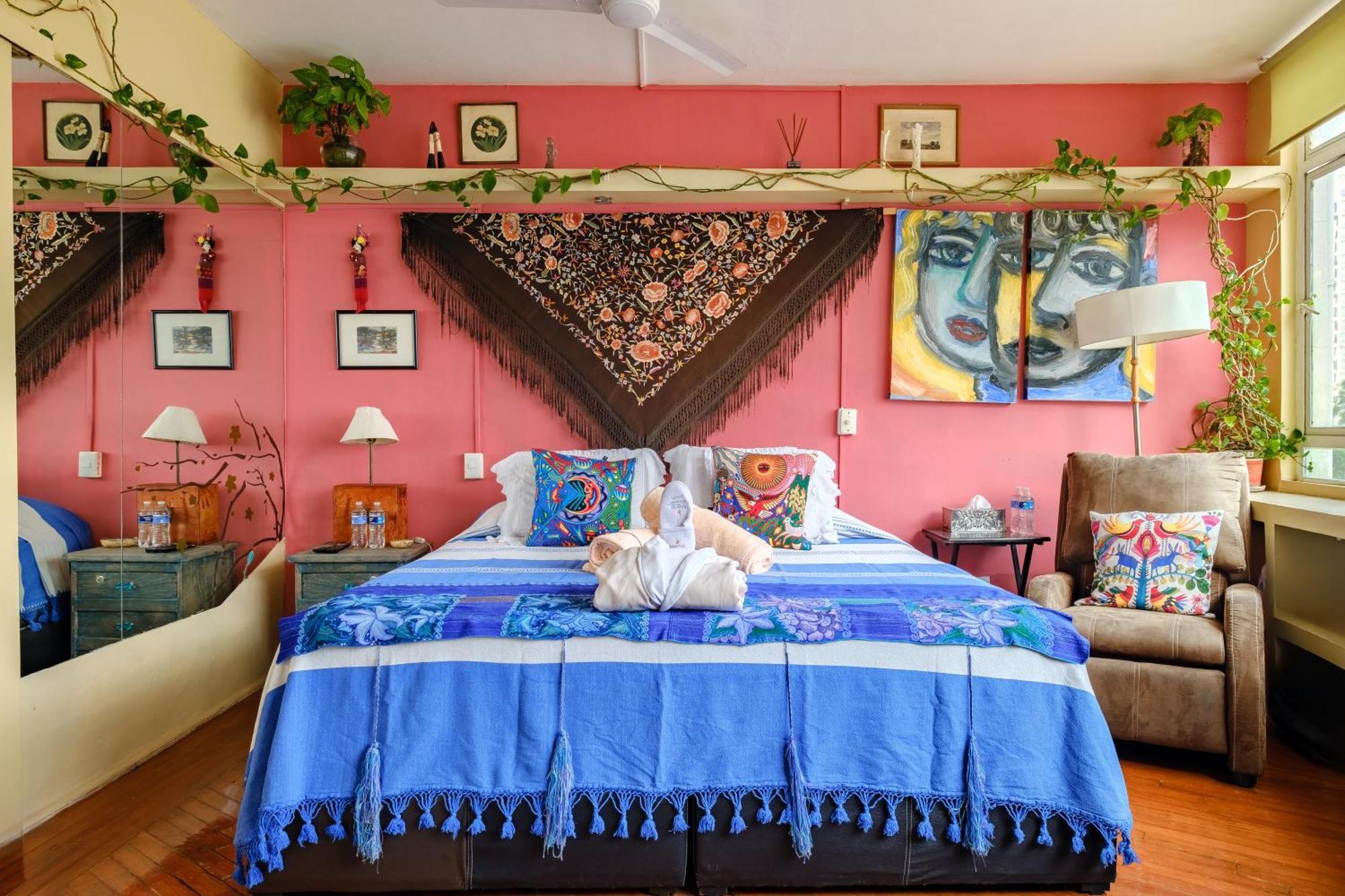 Casa Itzae B&B Polanquito Dog Friendly Bed & Breakfast Mexico City