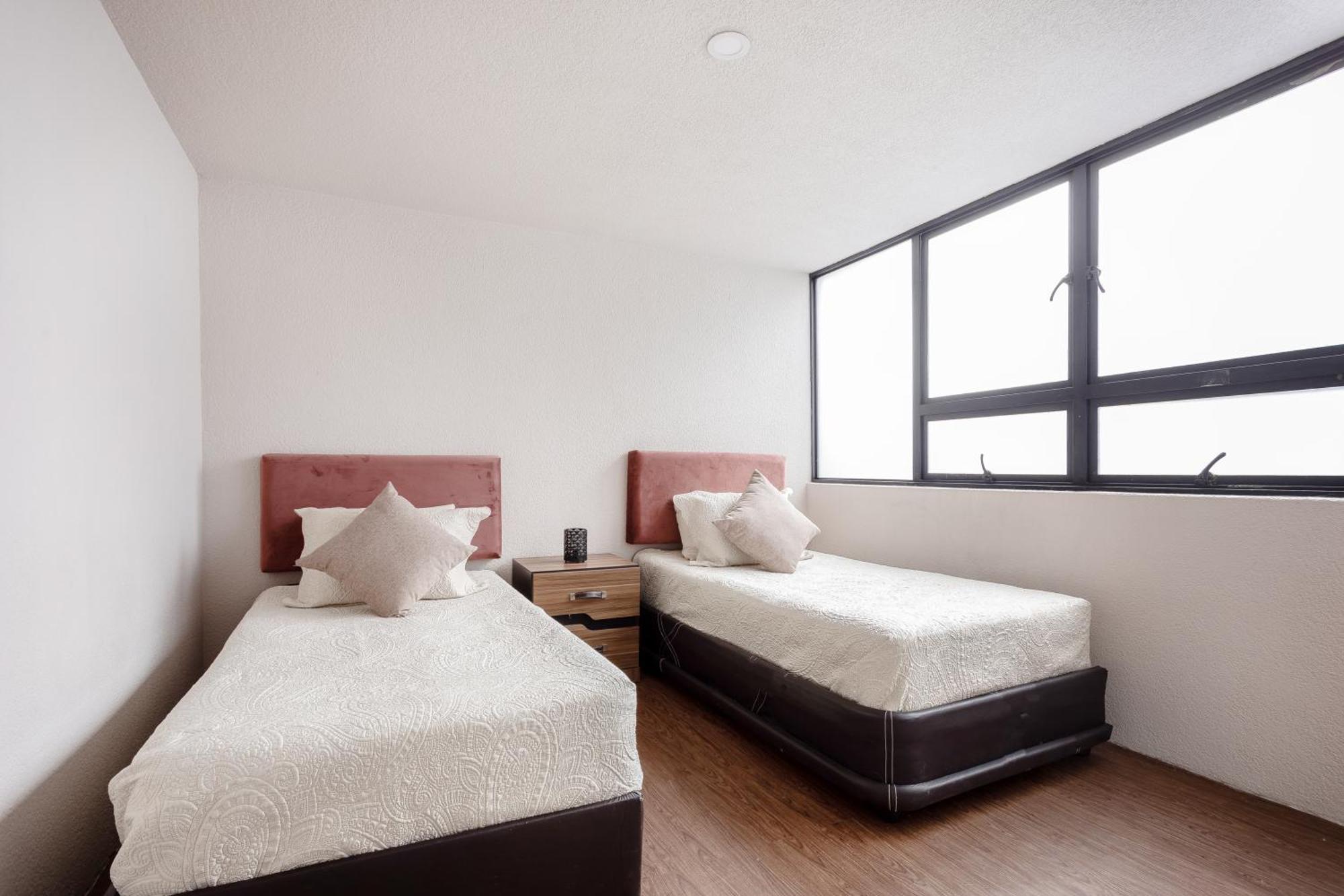 Modern 2br In Roma - Sleeps 6- Parking- Fast Wifi Apartment Mexico City