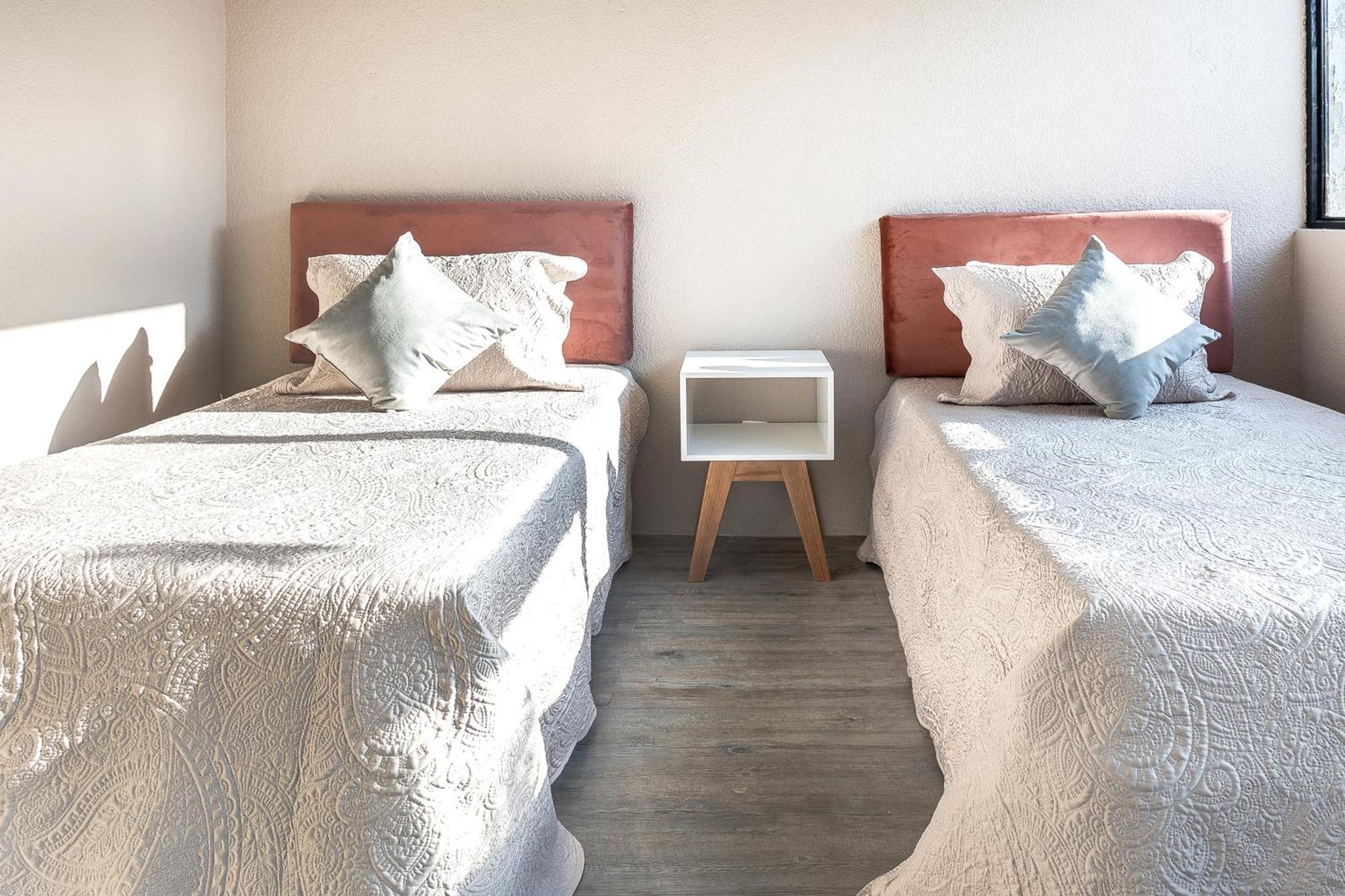 Stylish 2br In Roma - Parking- Wifi- Sleeps 6