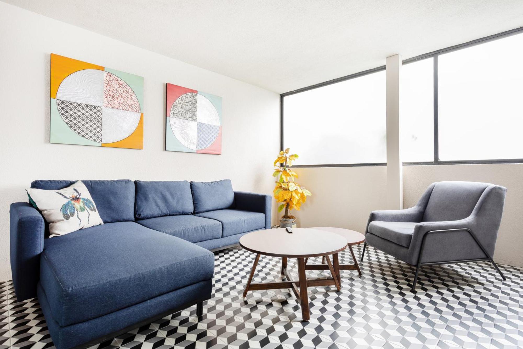 Apartment Modern 2br In Roma - Sleeps 6- Parking- Fast Wifi
