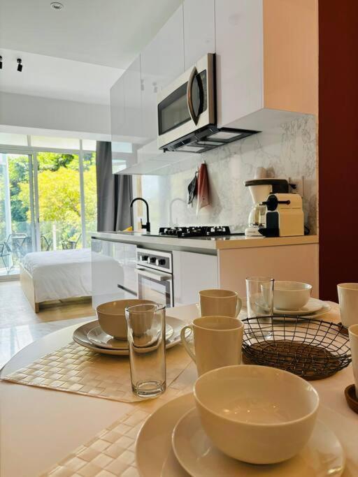 Luxury New Cozy 2 Bed In The Heart Of Roma Apartment