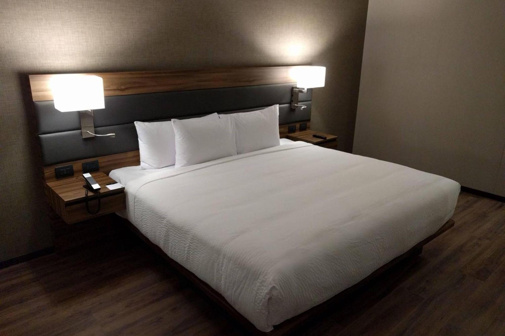 Ac By Marriott Santa Fe 4* Mexico City